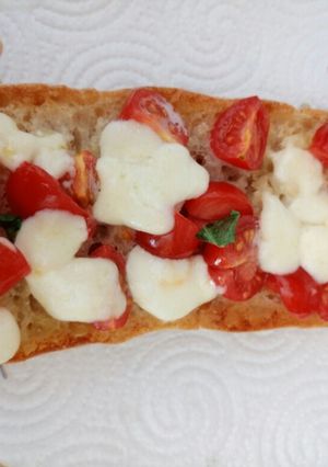 A picture of Ciabatta pizza.