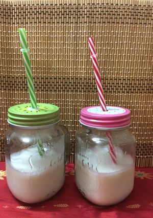 A picture of Almond milk for weight loss.