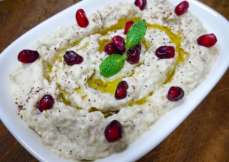 Мутабаль delta. Мутабаль. Мутабаль армянский. Мезе бабагануш. Мутабаль арарат.