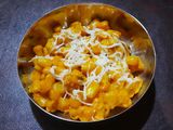 चीजी स्वीट कॉर्न मसाला (cheese sweet corn masala recipe in marathi)