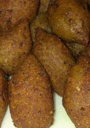 A picture of Fried Kibbeh Without a Machine.