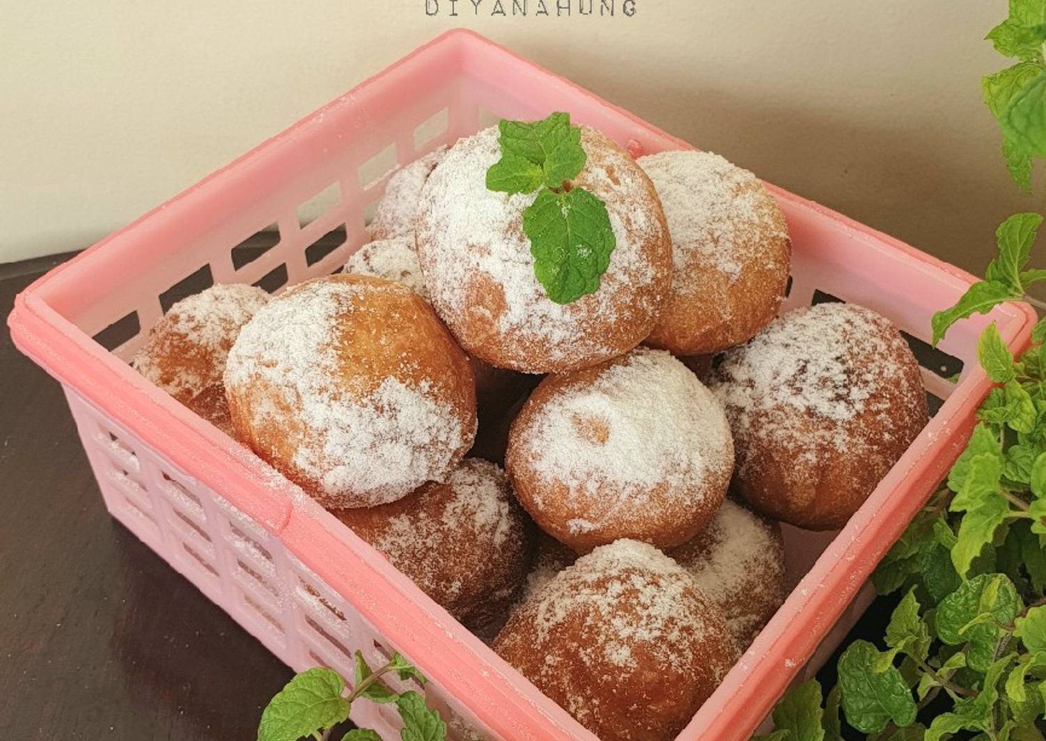 Resep Donat Kampung Empuk Super Kilat oleh DiyanaHung Resep Donat Kampung Empuk Super Kilat oleh DiyanaHung