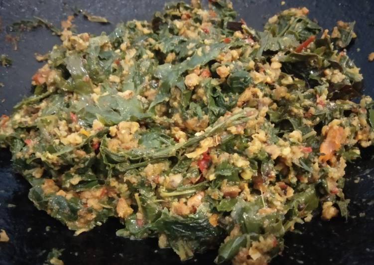 Tumis Daun Singkong Bumbu Oncom