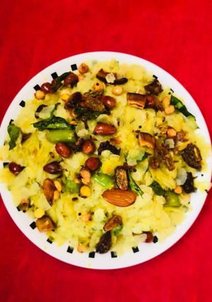 शाही सूखा पोहा (shahi sukha poha recipe in hindi) रेसिपी मुख्य फोटो