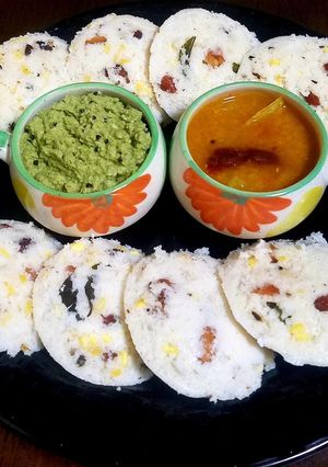 A picture of Kanchipuram Idli.