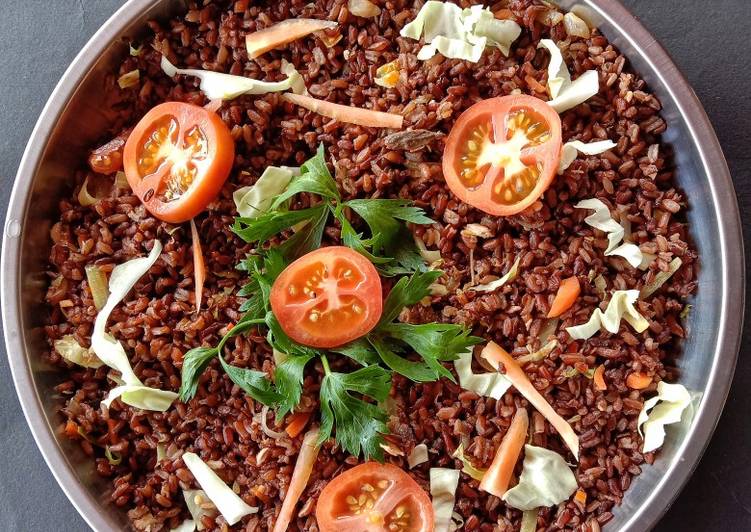 Vegetable Fried red Rice