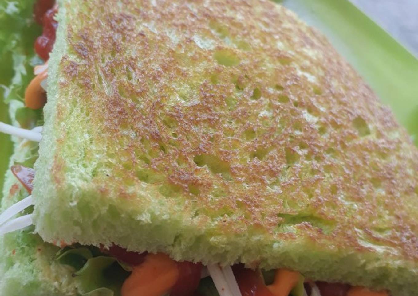 Sandwich Ayam "Lilu"