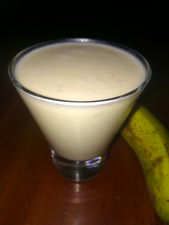 A picture of Banana yoghurt smoothie.