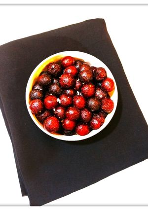 गुलाब जामून (gulab jamun recipe in marathi) रेसिपी चे मुख्य फोटो 