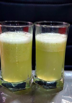 Una foto de 🍋Limonada Fácil y Rápida (Menta Jengibre)