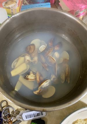 酒蒸蛤蜊 的食譜成品照片