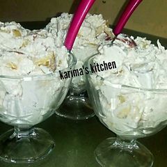 A picture of Creamy fruits salad.