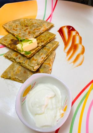 કચોરી પનીર પરાઠા રેસીપી મુખ્ય ફોટો