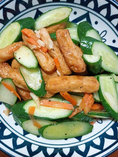 小黃瓜炒甜不辣 的食譜成品照片