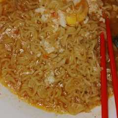 รูปของ Mie tektek kuah / indomie tektek