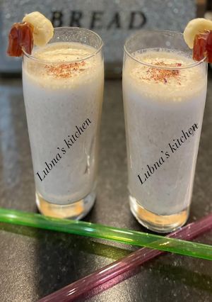 A picture of DATE AND BANANA SMOOTHIE:.
