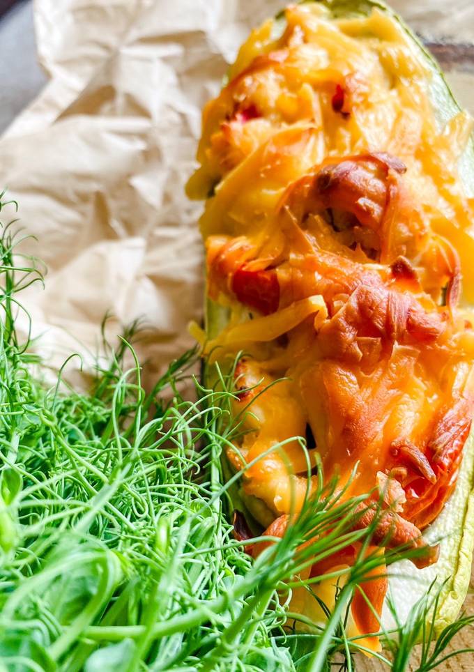 Кабачки з курячим філе