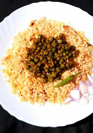 A picture of Bihari Style Chura Matar.