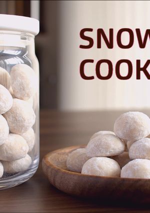 A picture of Snowball Cookies (Boule de Neige).