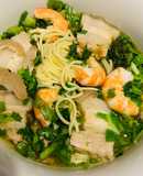 Mì trứng tôm thịt heo