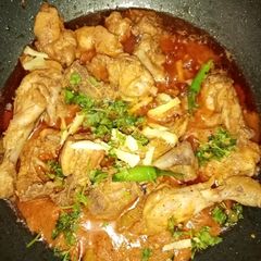 A picture of Charsi Chicken Tikka karhai.