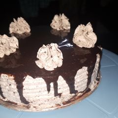 A picture of Chocolate Oreo cake.