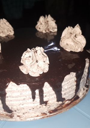 A picture of Chocolate Oreo cake.