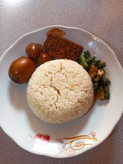 Foto resep Nasi Liwet Rice Cooker