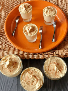 કોફી મુસ (coffee mousse recipe in Gujarati) રેસીપી મુખ્ય ફોટો