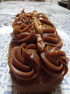 Una foto de Budín banana nuez y dulce de leche