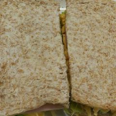 A picture of Lunch sandwich.