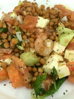 Una foto de Ensalada de lentejas y salmón