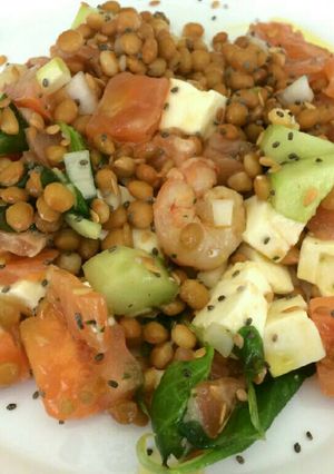 Una foto de Ensalada de lentejas y salmón