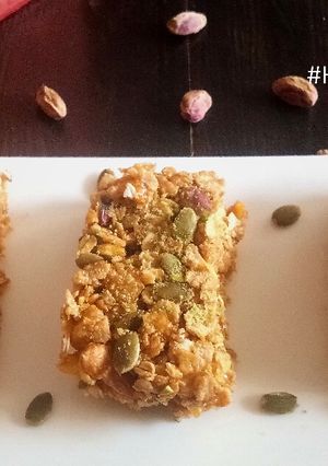 A picture of Desi Muesli Bars.