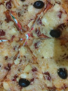 صورة لوصفة بيتزا بعجينة خفيفة 😍❤️🍕🍕