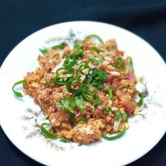 A picture of Egg Khagina.