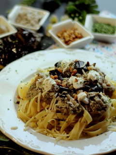 Una foto de Tagliatelles en Salsa de Berenjena y Ricota