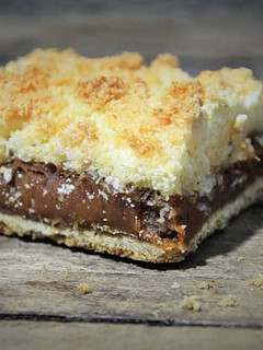 Una foto de Tarta de coco y dulce de leche!