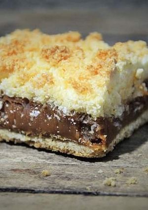 Una foto de Tarta de coco y dulce de leche!