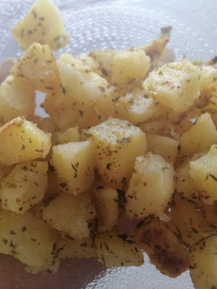 Una foto de Papas al horno (crocantes por fuera y tiernas por dentro)