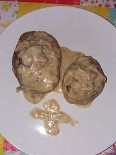 Una foto de Ossobuco de pavo en salsa de almendras