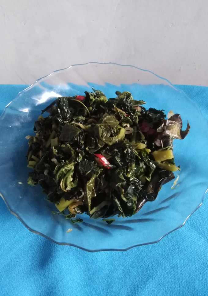 Foto resep Oseng Daun Pepaya dan Daun Singkong