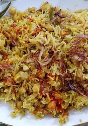A picture of Chana Pulao.