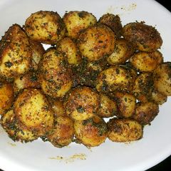 A picture of Kasoori methi Flavoured stir fry potatoes.