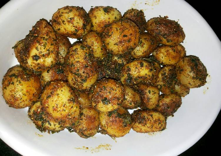 Recipe of Perfect Kasoori methi Flavoured stir fry potatoes