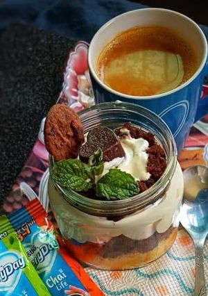 A picture of Three layers happiness Jar.
