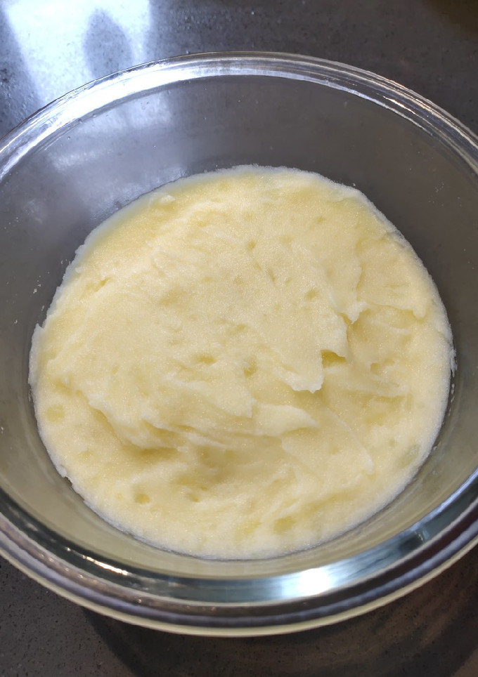A picture of Mashed Potatoes.