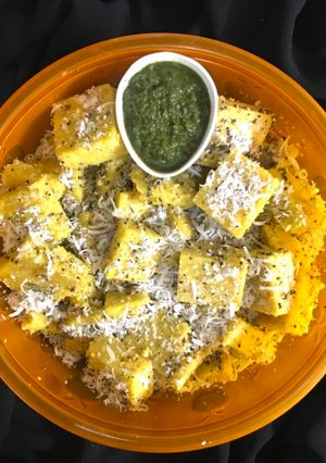વાટીદાળ ના ખમણ (Vati Dal Khaman Recipe in Gujarati) રેસીપી મુખ્ય ફોટો