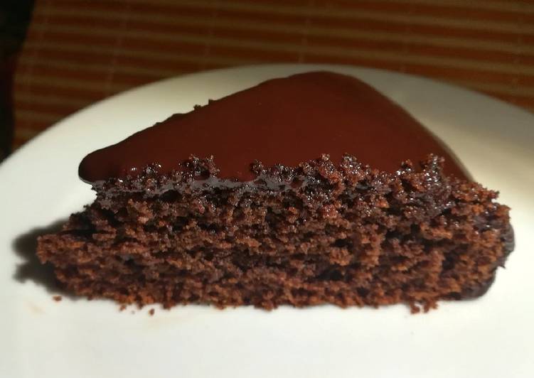 Bolo de Chocolate Coberto