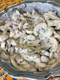Champignons de Paris à l’ail frais, crème et coriandre